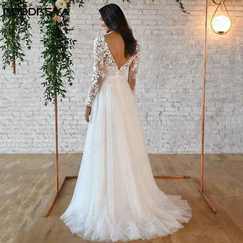 Robe de Mariée Comtesse — Manches Longues Dentelle, Dos Ouvert (Bohème)