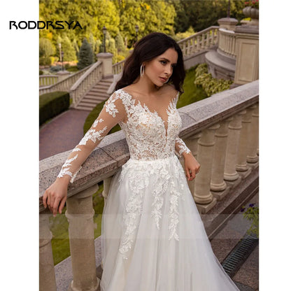 Robe de Mariée Capucine — Bohème Trapèze, Épaules Dégagées & Dentelle (Plage)
