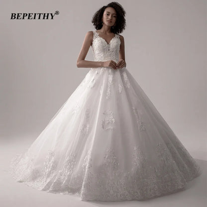 Robe de Mariée Aurélie — Princesse, Bustier Brodé & Col V