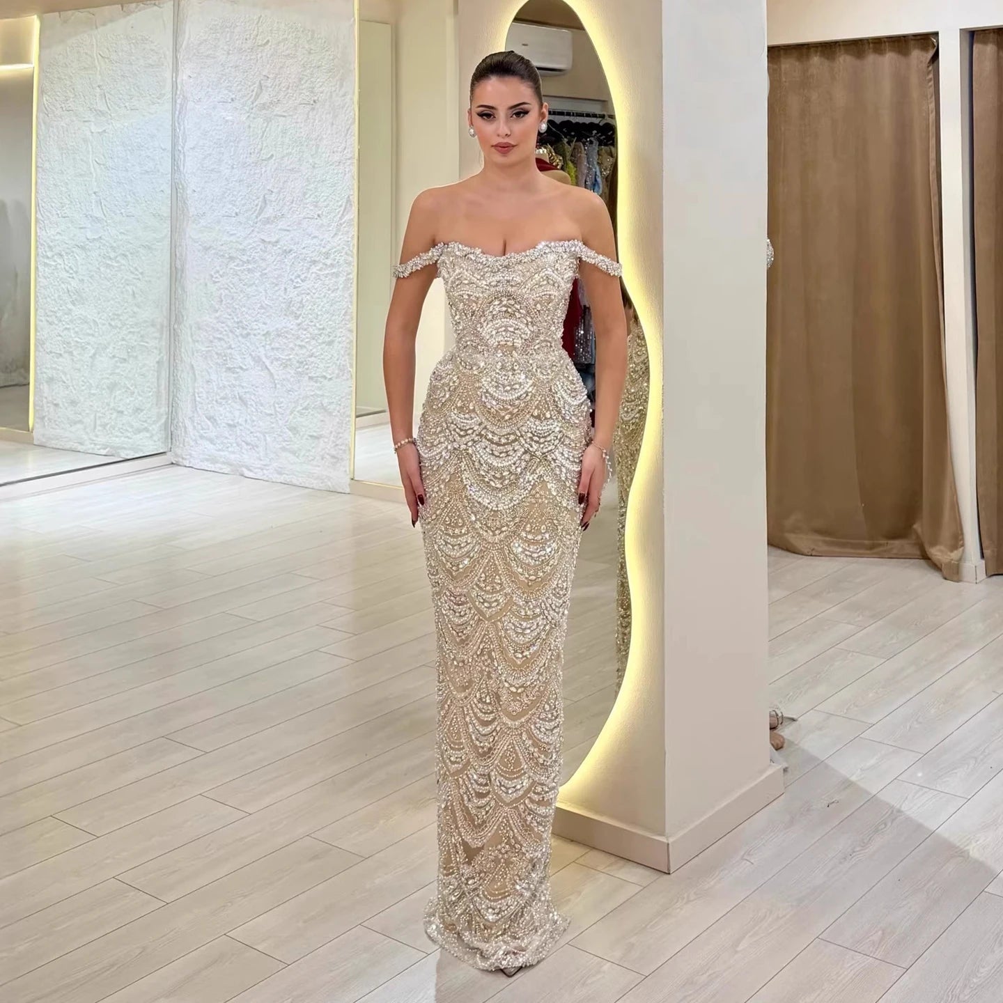 Robe de soirée sirène de luxe Serene Hill 2026, couleur nude, ornée de perles, épaules dénudées, pour femmes, mariage, fête, cérémonie, LA73395A, personnalisable