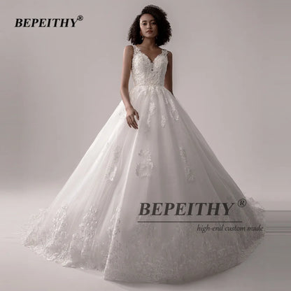 Robe de Mariée Aurélie — Princesse, Bustier Brodé & Col V