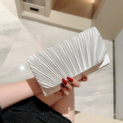 Minaudière Perléane — Pochette de Soirée Strass & Chaîne Dorée