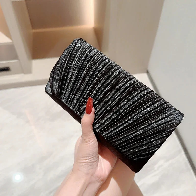 Minaudière Perléane — Pochette de Soirée Strass & Chaîne Dorée