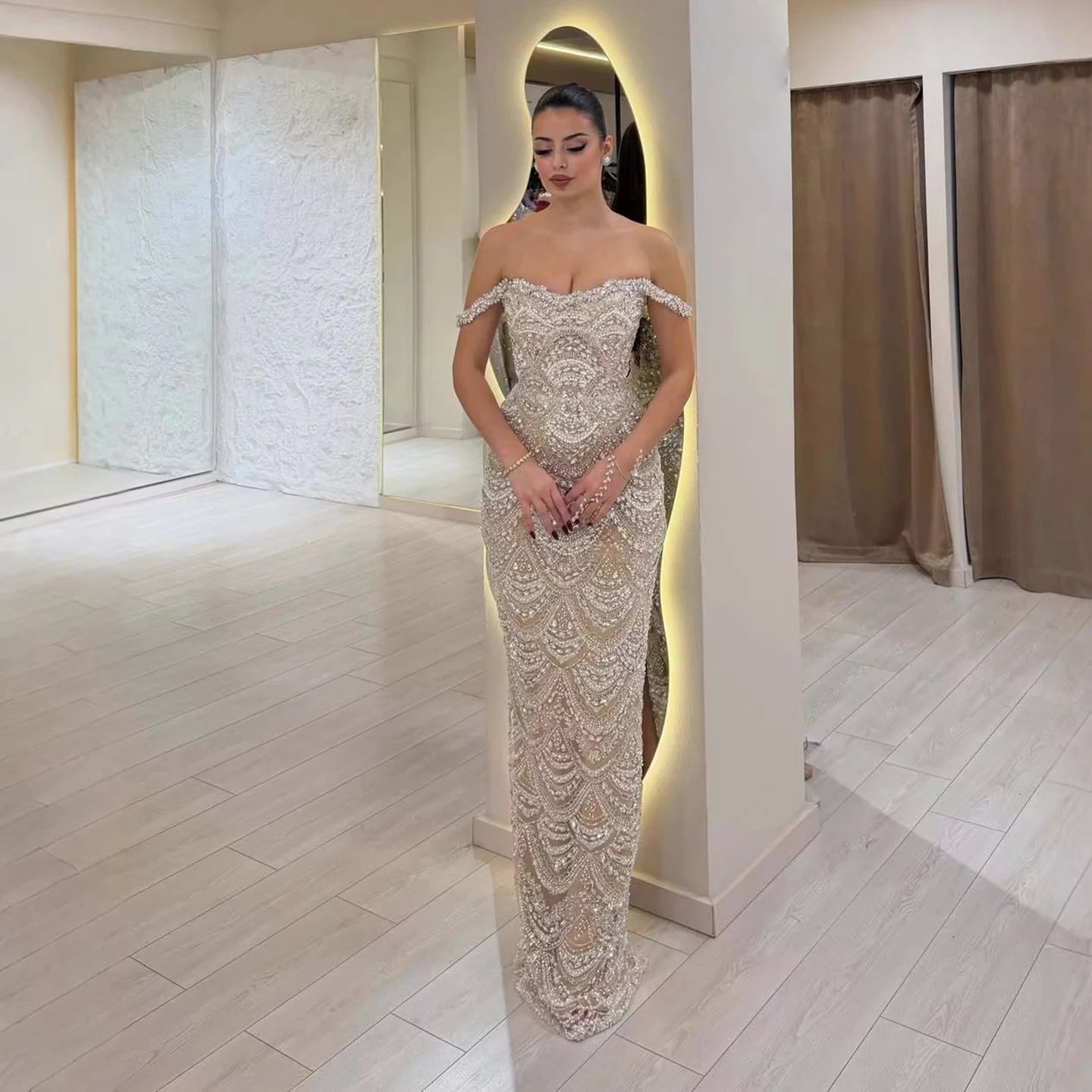 Robe de soirée sirène de luxe Serene Hill 2026, couleur nude, ornée de perles, épaules dénudées, pour femmes, mariage, fête, cérémonie, LA73395A, personnalisable