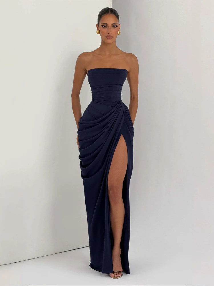 Robe de Soirée Soleil — Satin Fluide, Col V & Fines Bretelles