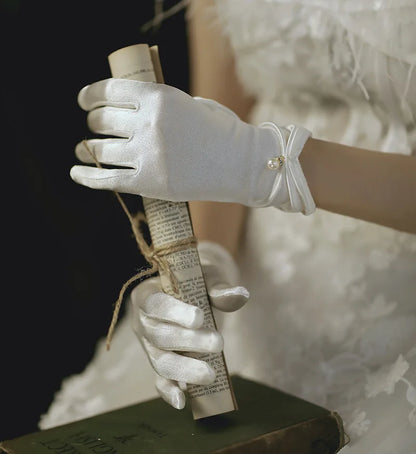 Gants de robe de mariée en satin blanc, courts et élégants, avec nœud en perles, en maille, accessoires photo polyvalents, rétro perle