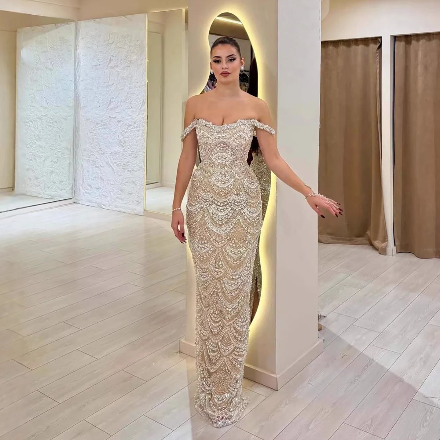 Robe de soirée sirène de luxe Serene Hill 2026, couleur nude, ornée de perles, épaules dénudées, pour femmes, mariage, fête, cérémonie, LA73395A, personnalisable
