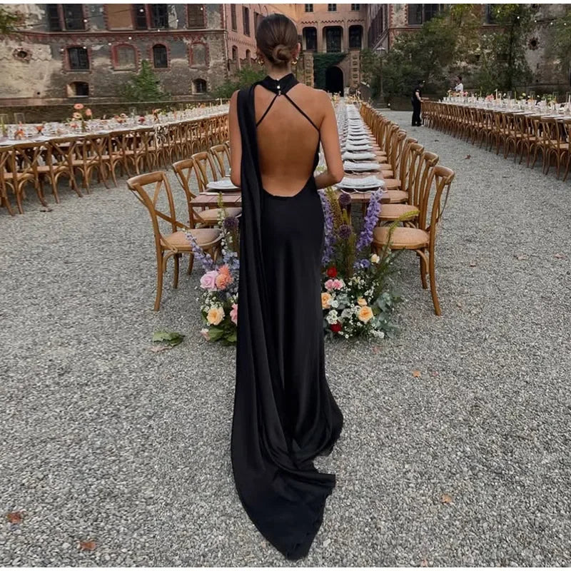 Robe de Soirée Lyra — Satin, Col Américain & Dos Nu (Invitée)