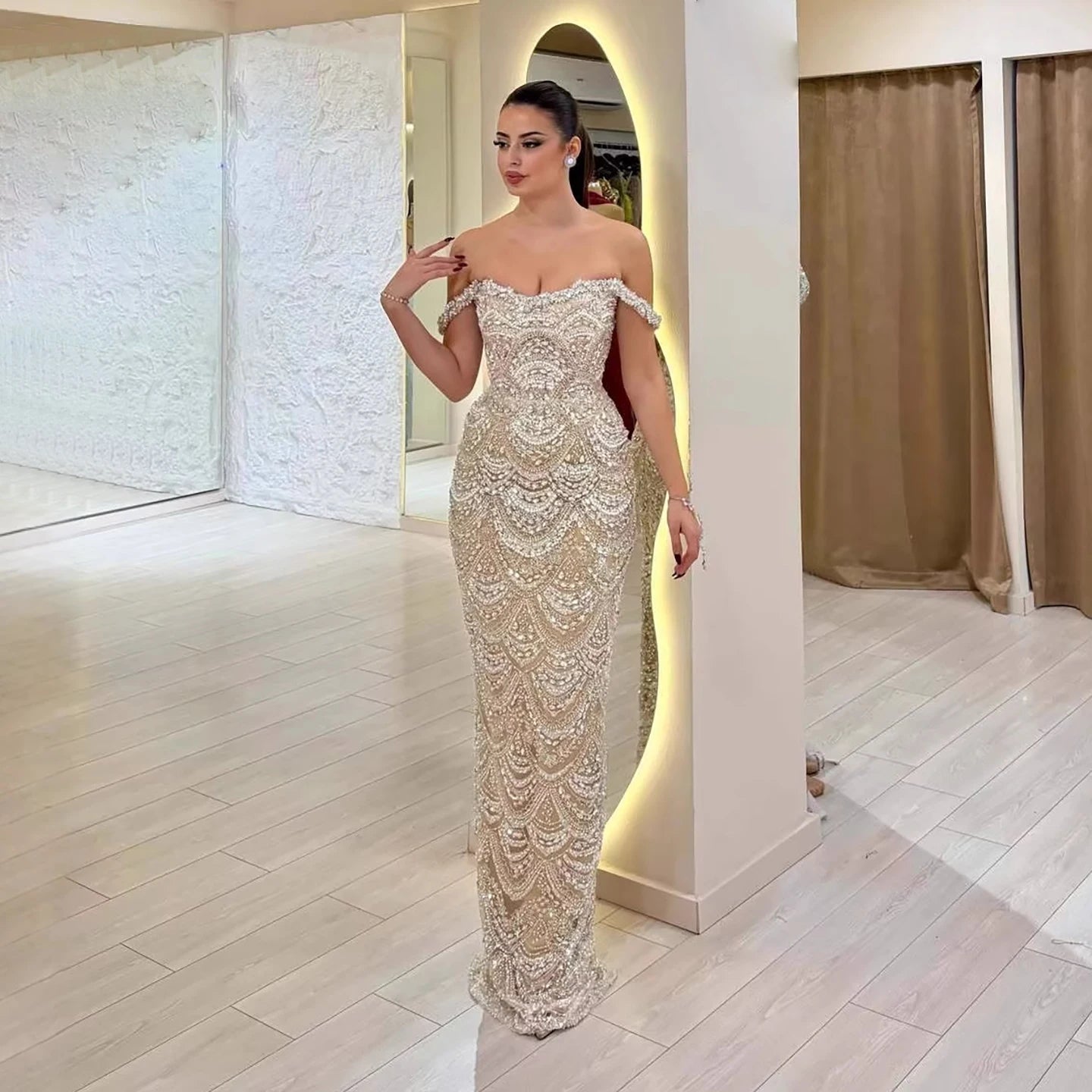 Robe de soirée sirène de luxe Serene Hill 2026, couleur nude, ornée de perles, épaules dénudées, pour femmes, mariage, fête, cérémonie, LA73395A, personnalisable